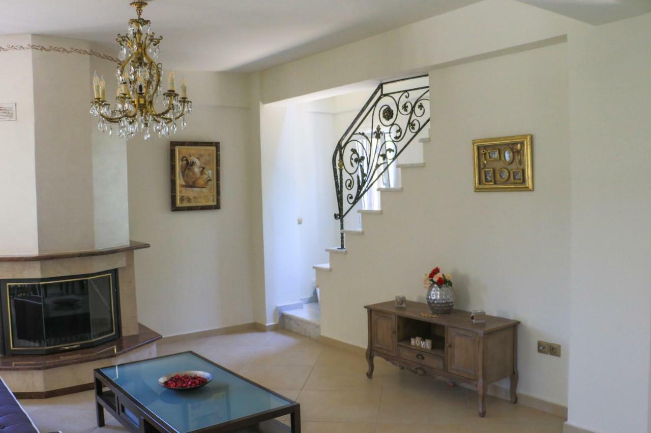 Maison Fleurs Диакоптон Экстерьер фото